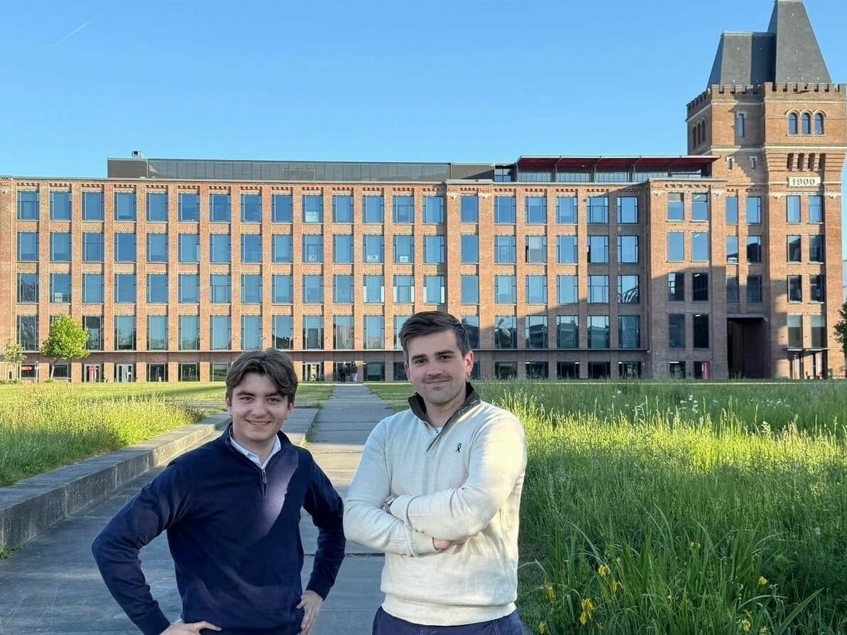 Un étudiant entrepreneur CESI réinvente l’accueil téléphonique