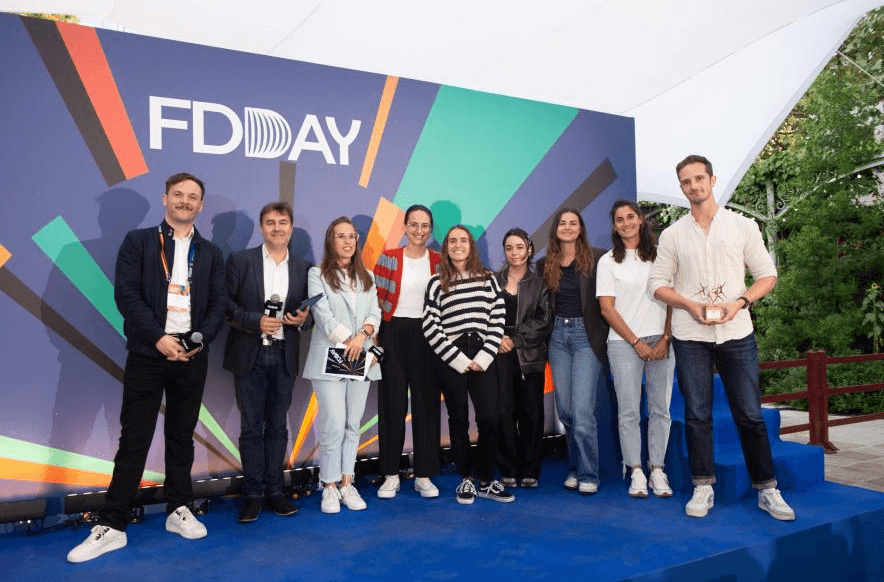 L’EDHEC remporte le prix « Educate » aux Talent Awards 2024 de France Digitale