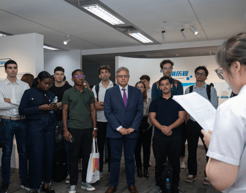 Finance : les étudiants du MSc Corporate Financial Management en visite à la Banque de Jiangsu