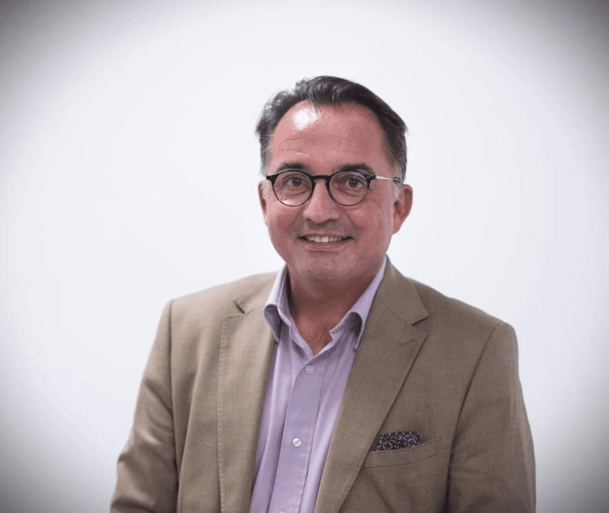 De l&rsquo;EDHEC à la tête d&rsquo;une filiale : le parcours inspirant de Bertrand Houseaux , ou comment le Parcours Dirigeants & Entrepreneurs de l&rsquo;EDHEC a « radicalement et positivement changé ma vie » | EDHEC Business School  