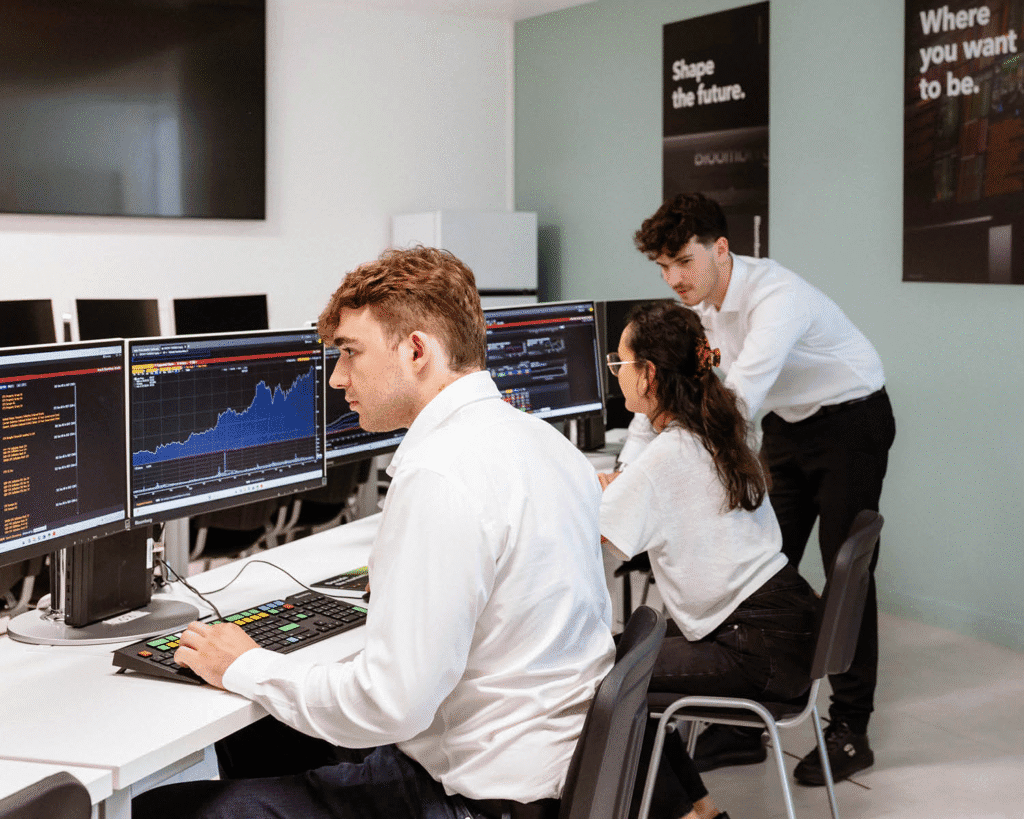 SKEMA décroche la 2ᵉ place mondiale du classement Finance 2025 du Financial Times