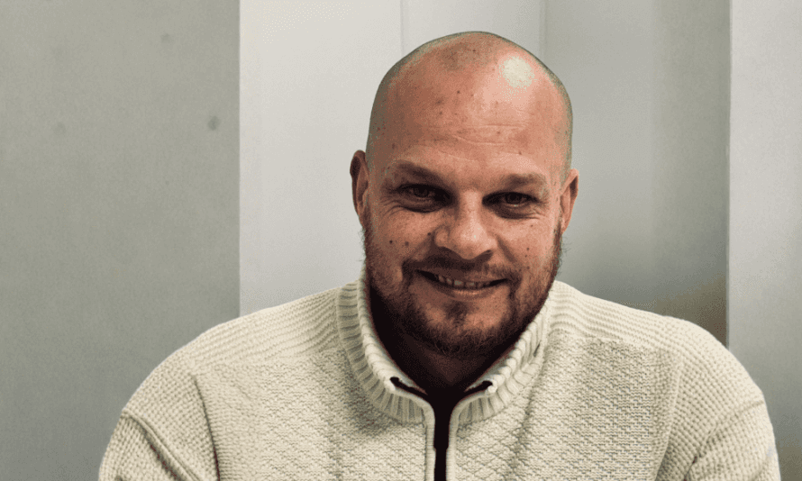 Reprendre ses études pour mieux manager : à Lille, le pari gagnant de Maxime Maningue et de Schneider Electric