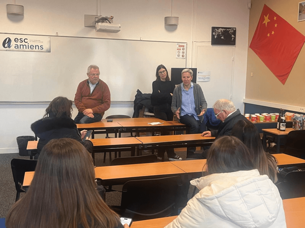 Les Étudiants de l’ESC Amiens Mobilisés pour les Restos du Cœur