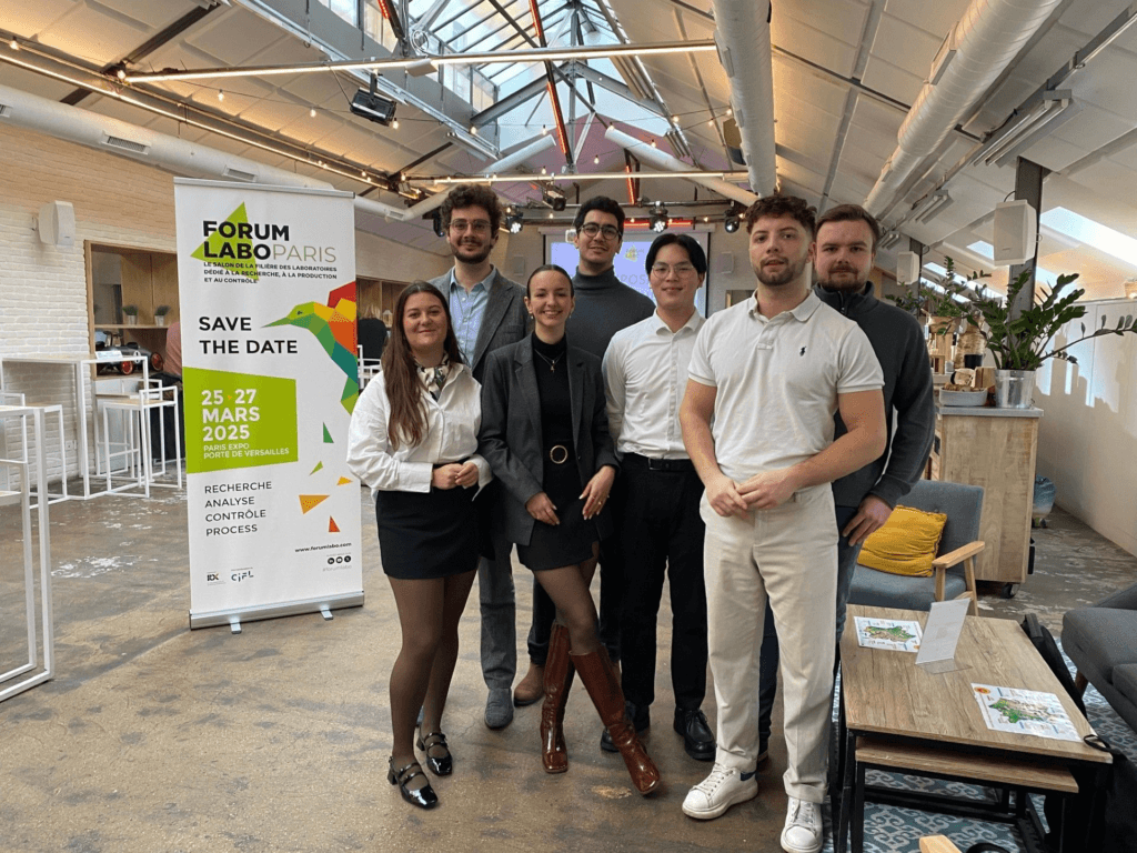 Les Étudiants de l’ESC Amiens en Mission Conseil au Club Exposants du Forum LABO Paris