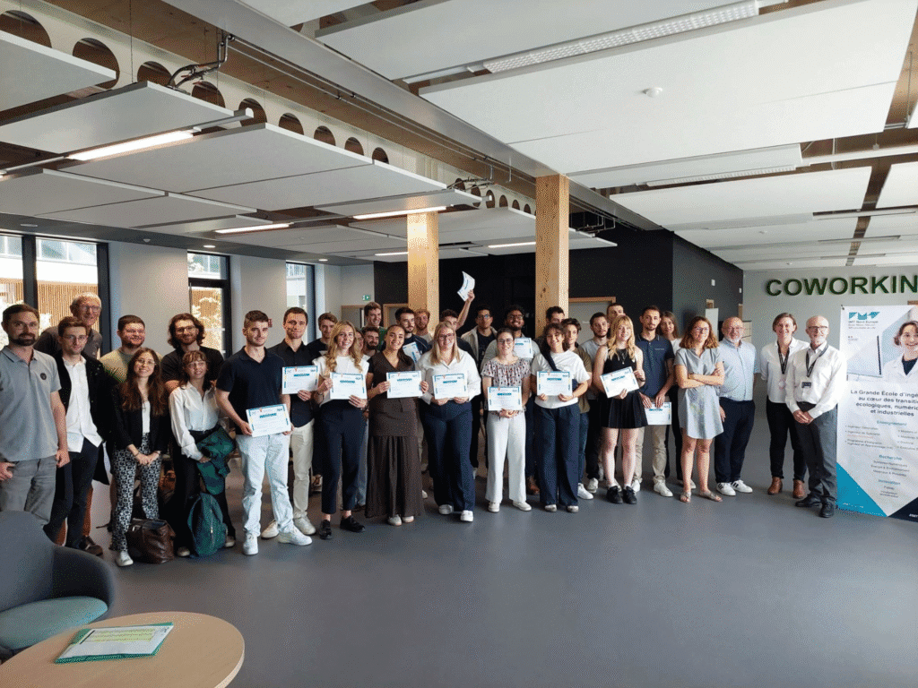 👊 Remise des Passeports du Nucléaire.